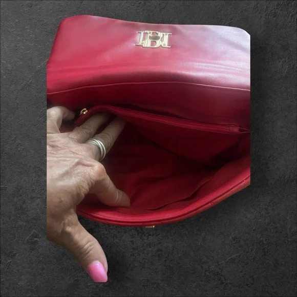 Badgley Mischka Red Quilted Crossbody Bag - Picture 9 of 16